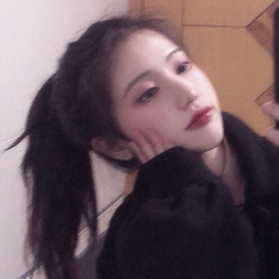 炒了二十年房子,我转行去商场卖炒货了