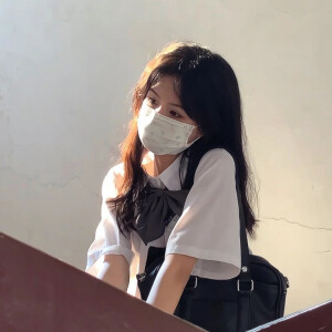 栗战书同伊朗议长卡利巴夫举行会谈