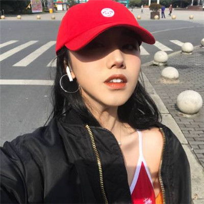 海南两会首场“委员通道”聚焦自贸港链接全球